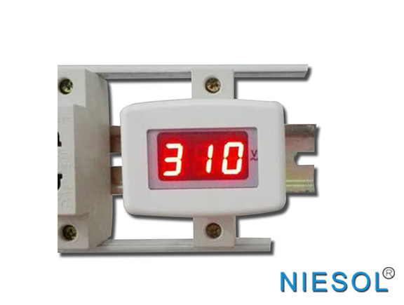 DM55-1 LED Display Plug Voltmeter